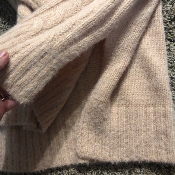 Sweater bundle - Picture 6 of 9